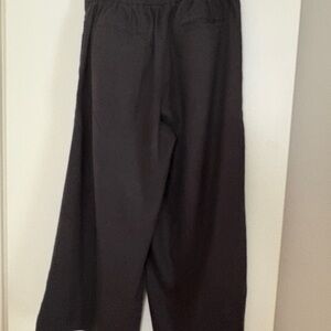 Banana Republic Wide-Leg High-Rise Cropped Pull-On Linen Blend Pants. Size small